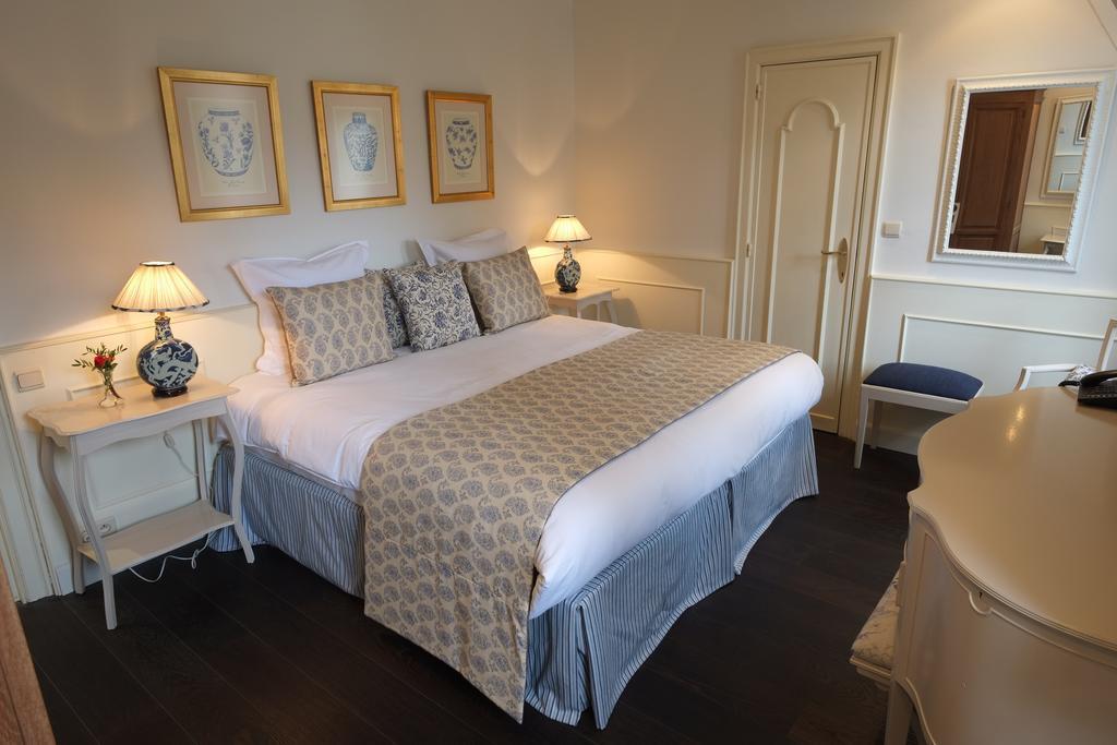 Pand 17 - Charming Guesthouse Bruges Room photo
